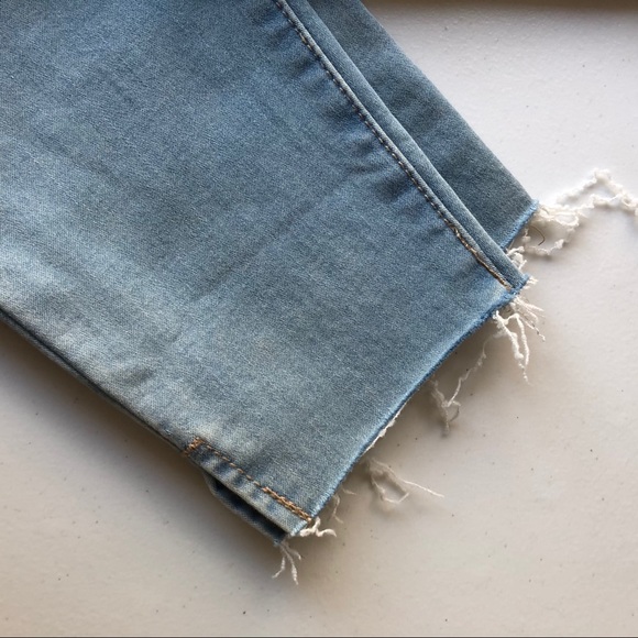 Old Navy Rockstar Super Skinny Built in Warm Jeans - Picture 4 of 7